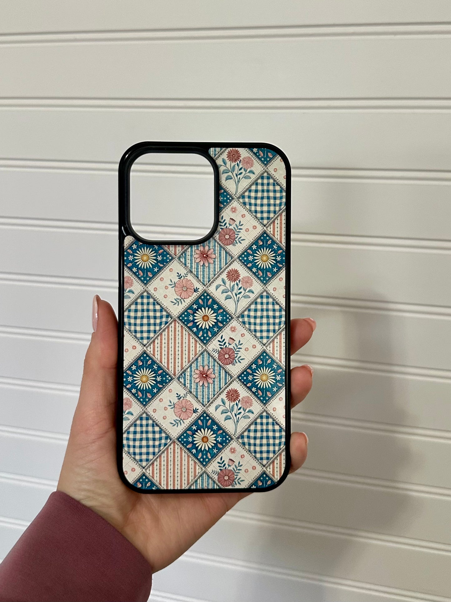 Quilted Patchwork Phone Case - Durable Hard Rubber Protective Cover for Smartphones