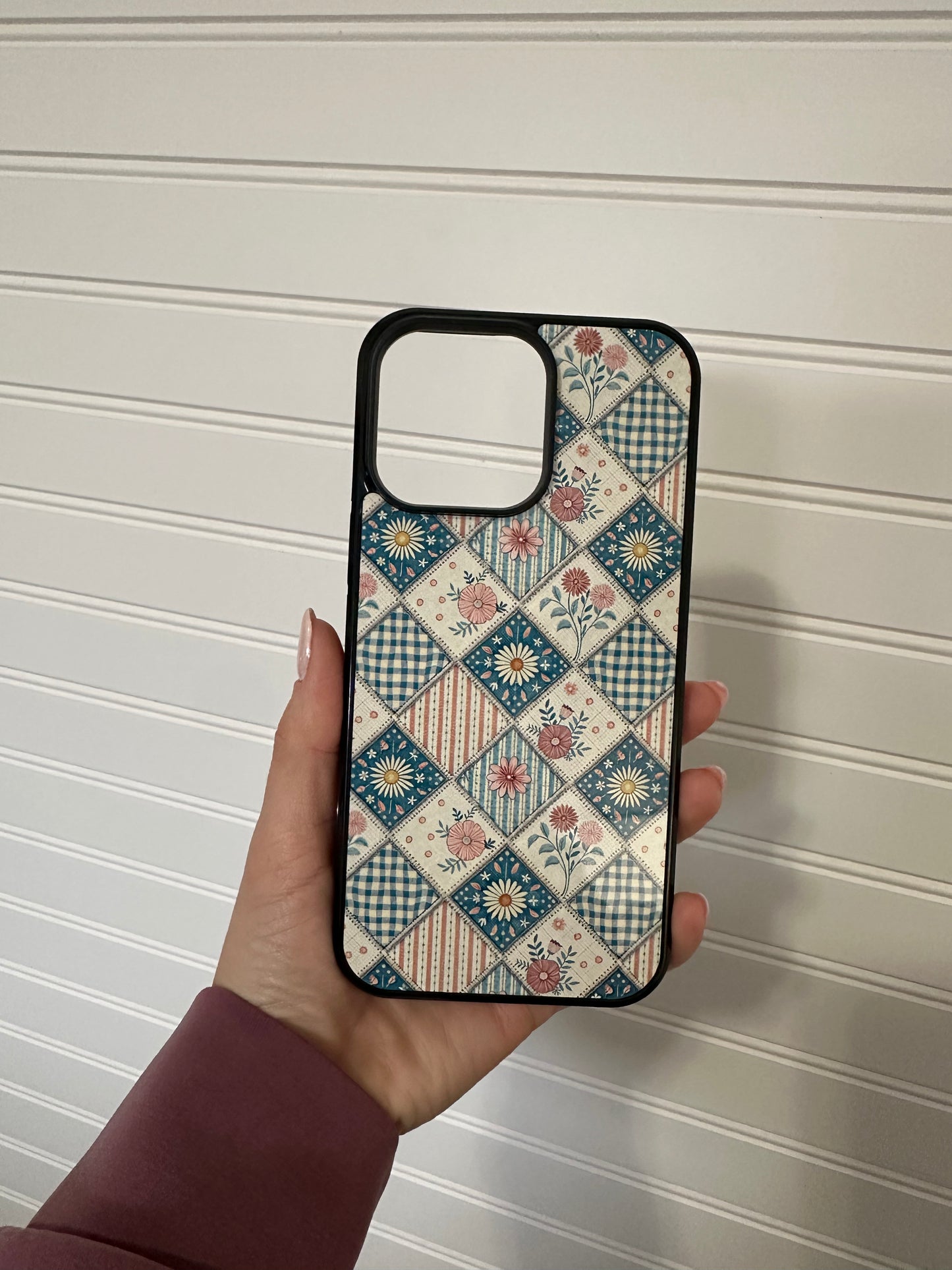 Quilted Patchwork Phone Case - Durable Hard Rubber Protective Cover for Smartphones